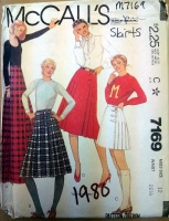 M7169A Women's Skirts.jpg